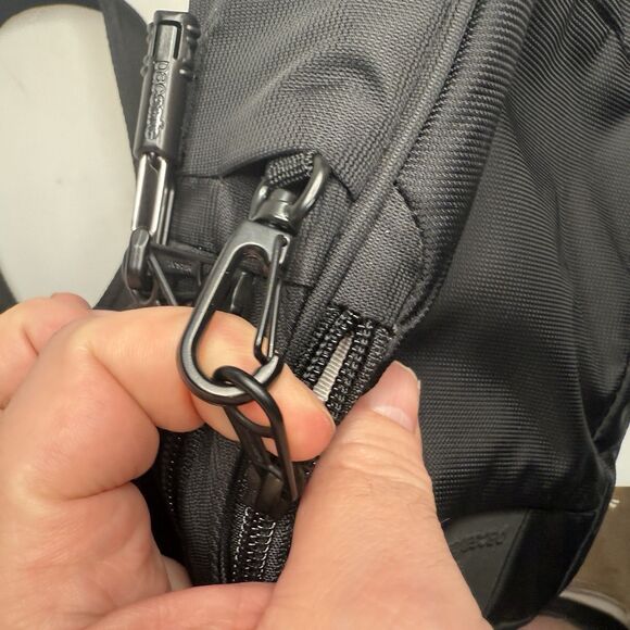 Pacsafe Black Travel Bag - Picture 14 of 16